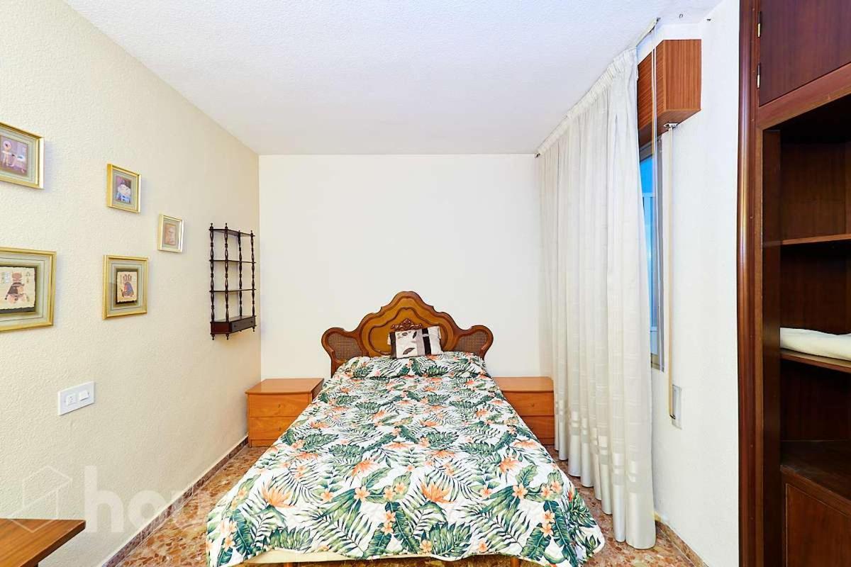 Lovely Bedroom In A Shared Apartment In The Center Of Alicante Exterior foto