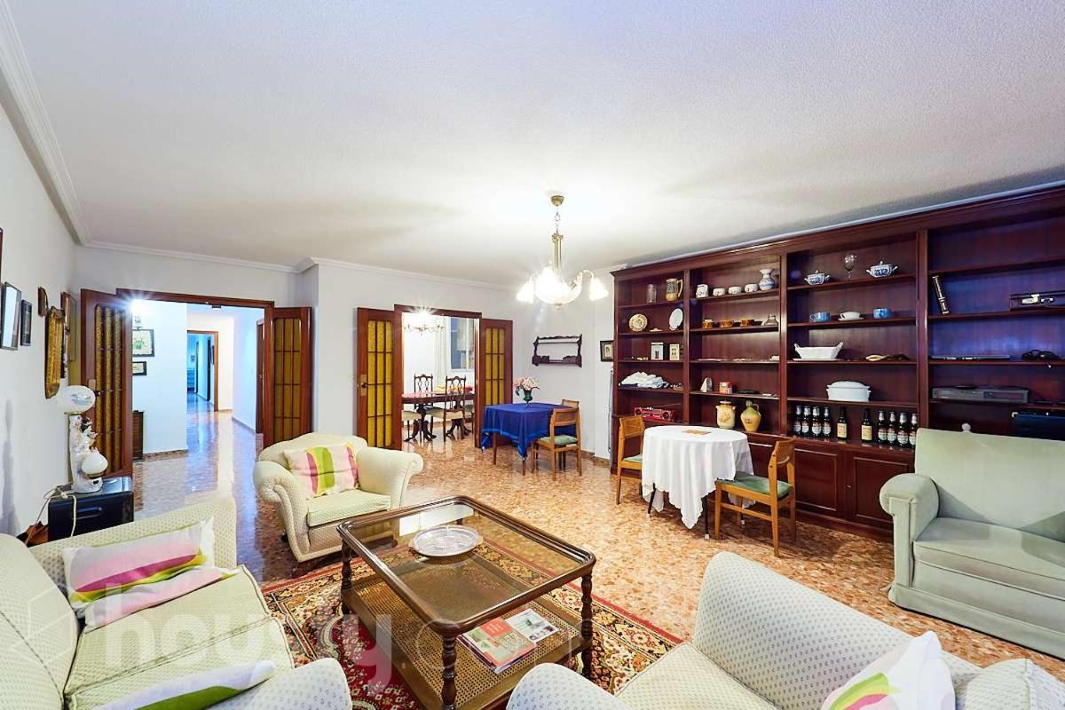 Lovely Bedroom In A Shared Apartment In The Center Of Alicante Exterior foto